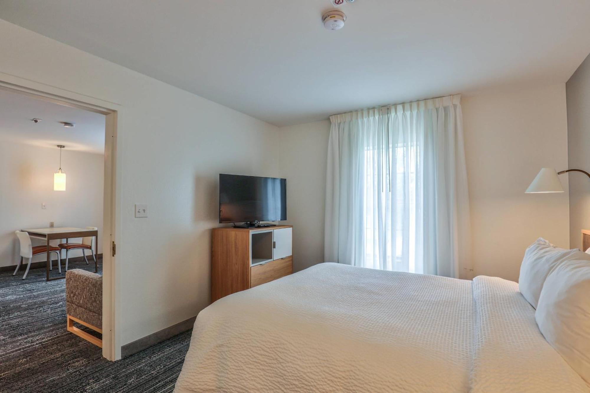 Alluxsuites At 1876, Ascend Hotel Collection Ταλαχάσι Εξωτερικό φωτογραφία